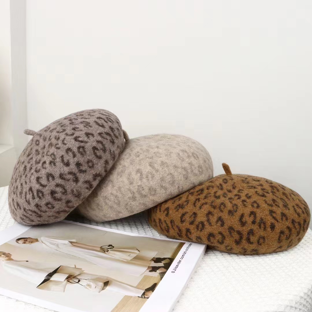 New Leopard Print Autumn Winte – Beret French Wool Bewertung und Preis